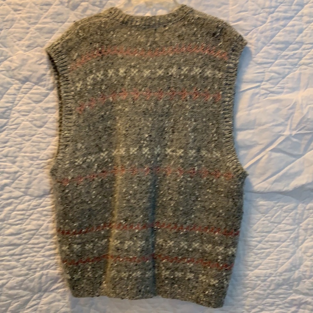 Spring vest - Picture 4 of 4